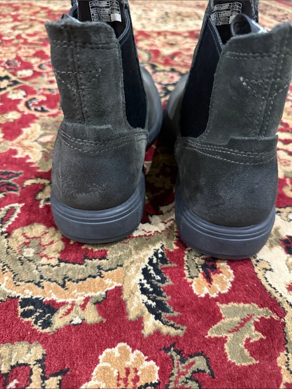 UGG Men’s  Chelsea Suede Ankle Boots in Olive Green